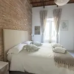 White Ostilia B&B